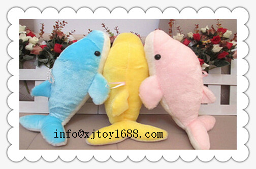 plush dolphine toy