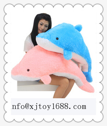 plush dolphine toy