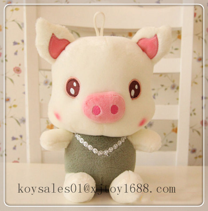 plush pig